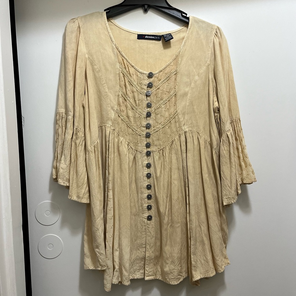 Women’s flowy embroidered button down tunic top plus size 12W, beige khaki